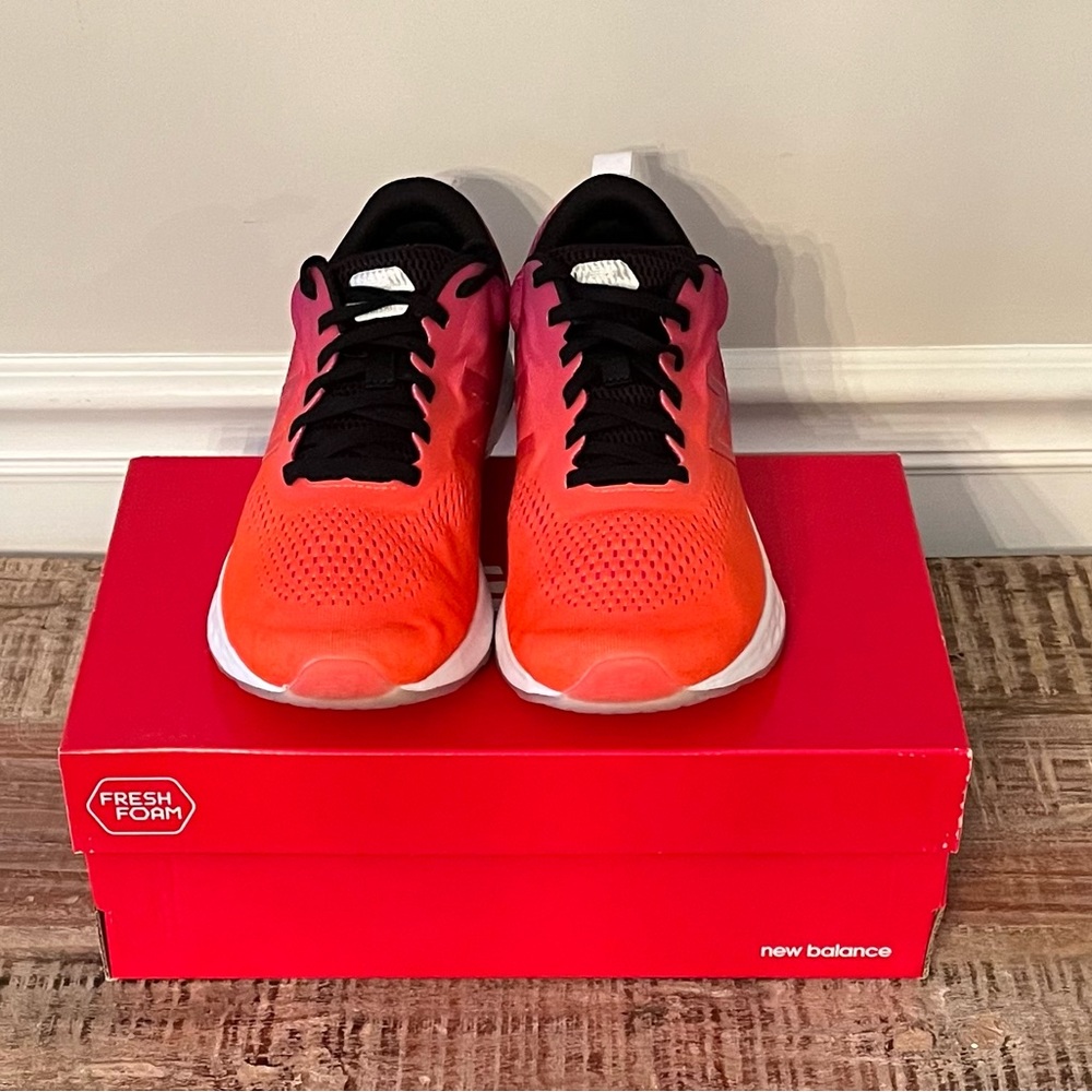 Women's New Balance WARISTB3 Fresh Foam Arishi Orange/Pink Knit Mesh. Worn twice